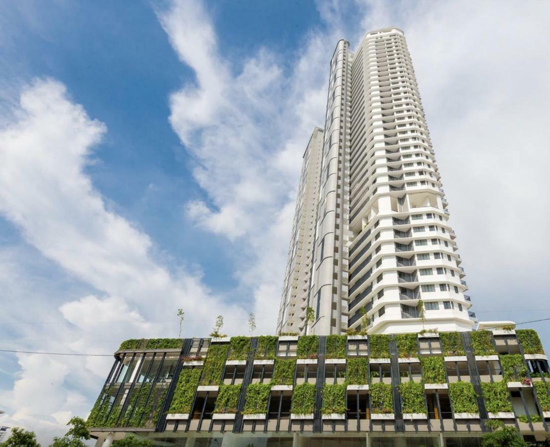The Landmark Condo, By Sanguine George Town Exterior foto
